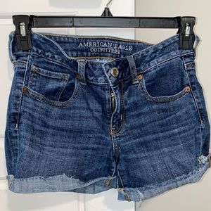 American Eagle Mid-Rise Jean Short Size: 8